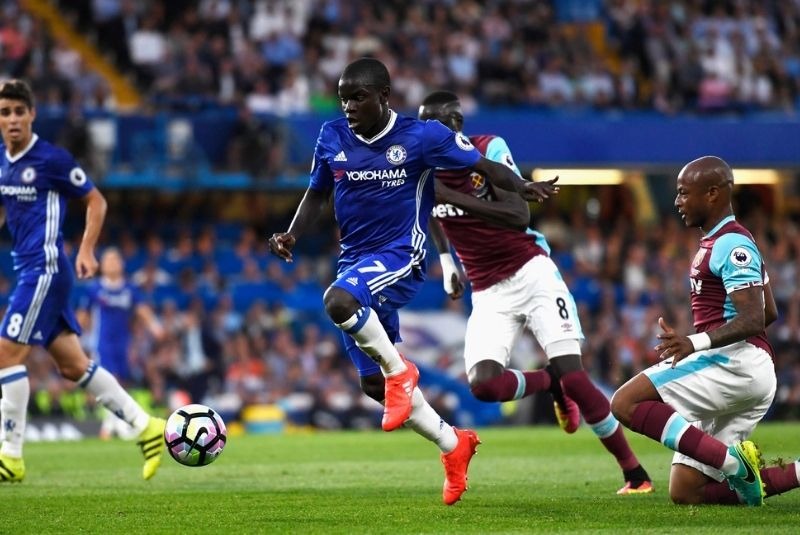 Giải mã chiến thuật: Tiền vệ phòng ngự trong bóng đá là gì?